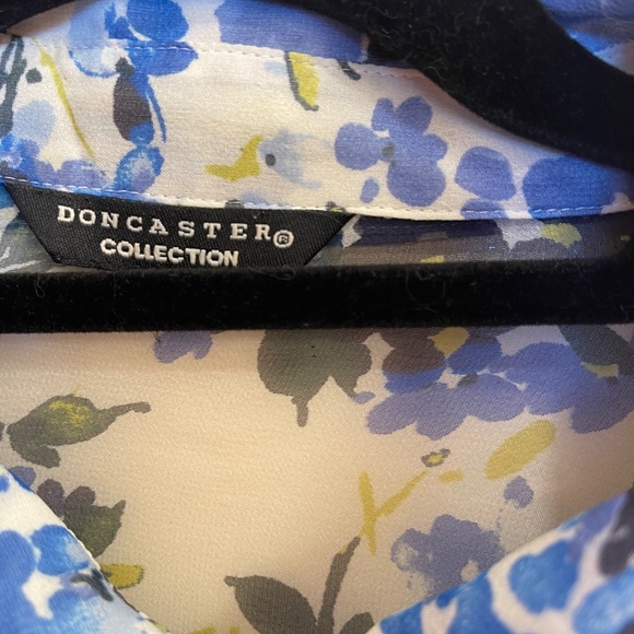 Doncaster Collection Blouse - Picture 2 of 3